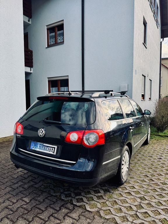 Gebraucht VW Passat Comfortline 105 PS (77 kW) 2010 Schwarz Kombi