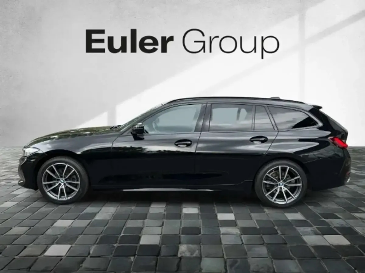 Gebraucht BMW 320 Sport Line 190 PS (139 kW) 2023 Schwarz ii Kombi