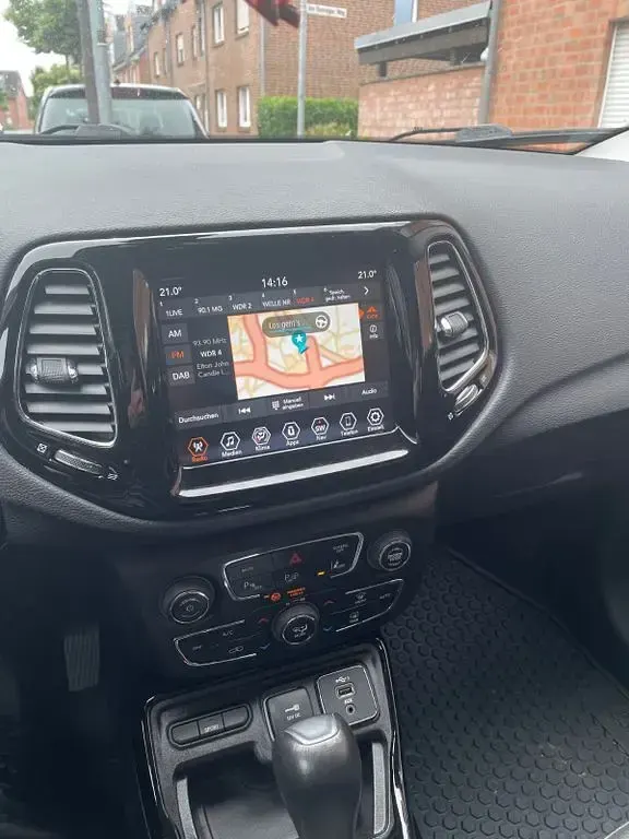 Gebraucht Jeep Compass Limited 150 PS (110 kW) 2021 Grau SUV
