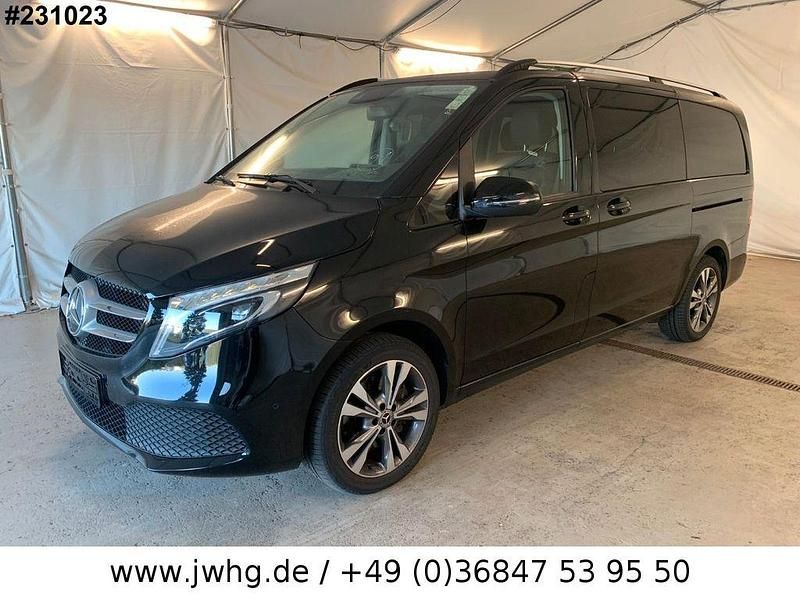 Schwarz Gebraucht 2020 Mercedes V300 Edition Van / Kleinbus | 52.450 € (Fairer Preis) - Bild 1/4