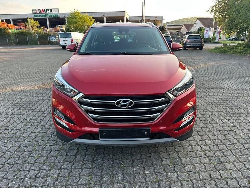 Gebraucht Hyundai Tucson Style 141 PS (103 kW) 2017 Rot SUV