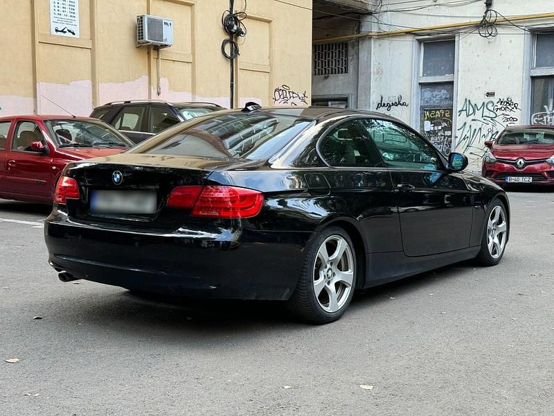 Gebraucht BMW 320 Sport Line 184 PS (135 kW) 2013 Schwarz Coupé