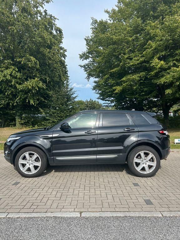 Schwarz Gebraucht 2015 Land Rover Range Rover evoque Prestige SUV | 10.800 € (Fairer Preis) - Bild 1/4