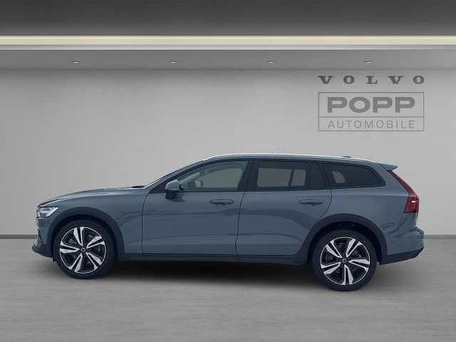 Gebraucht Volvo V60 CC 184 PS (135 kW) 2022 Kombi