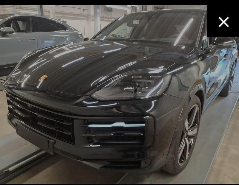 Other Gebraucht 2024 Porsche Cayenne SUV | 96.890 € - Bild 1/4