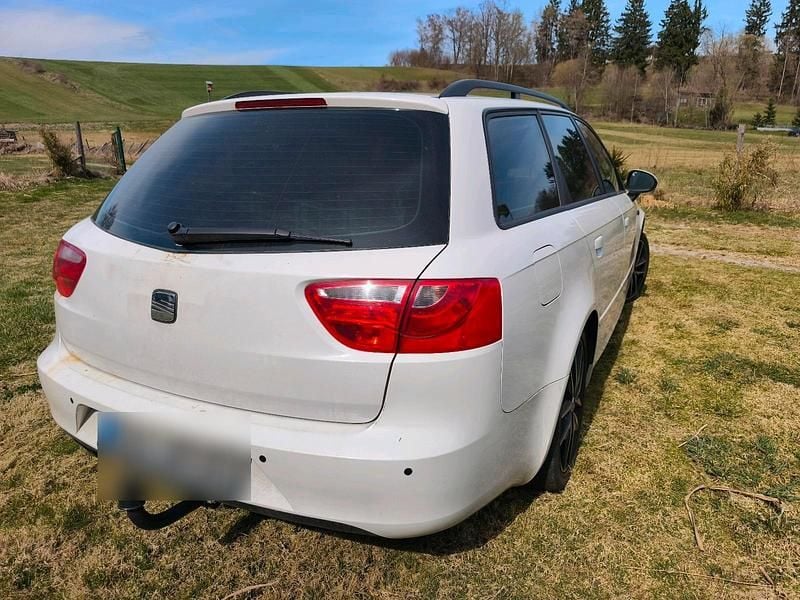 Usata Seat Exeo 120 CV (88 kW) 2012 Bianco Station wagon