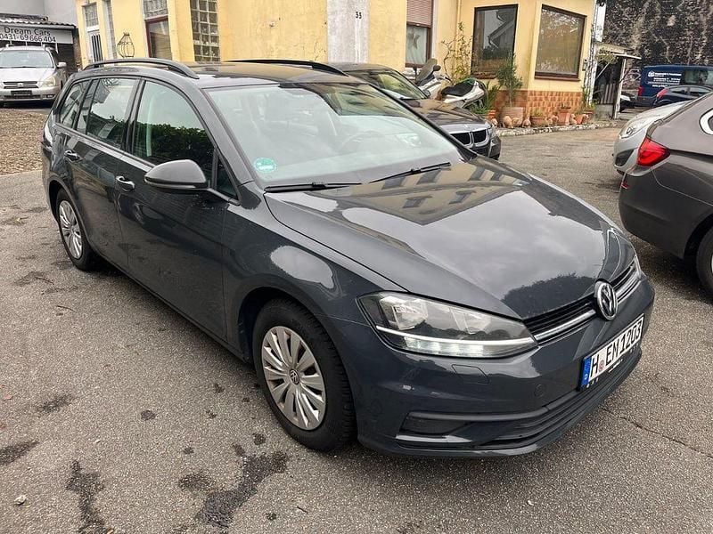 Grau Gebraucht 2020 VW Golf VII Trendline Kombi | 6.890 € (Etwas zu teuer) - Bild 1/4