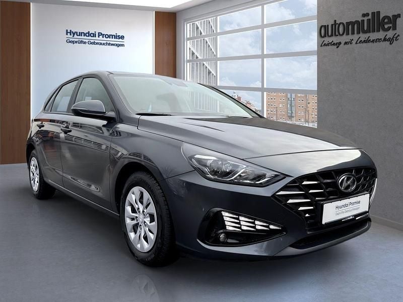 Gebraucht Hyundai i30 120 PS (88 kW) 2024 Grau Limousine
