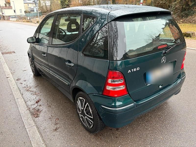 Gebraucht Mercedes A160 102 PS (75 kW) 2003 Grün Limousine