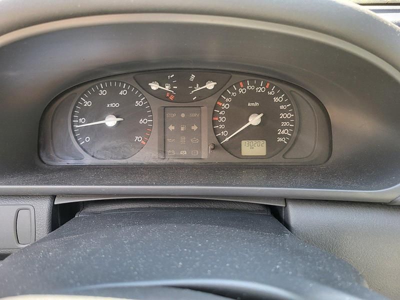 Gebraucht Renault Laguna II 135 PS (99 kW) 2004 Andere farben Limousine