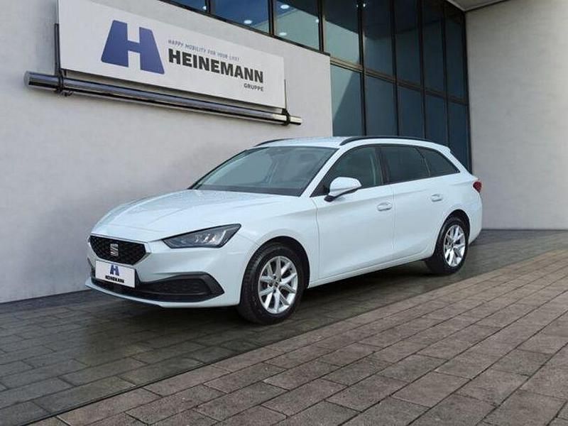 'nevada' weiss Gebraucht 2024 Seat Leon Style Kombi | 21.450 € (Superpreis) - Bild 1/4