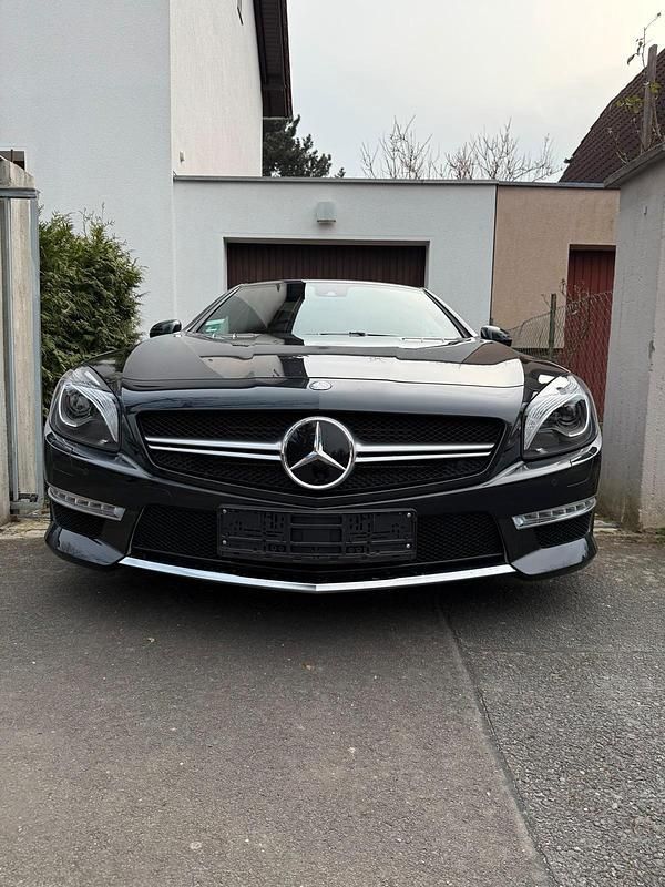 Schwarz Gebraucht 2012 Mercedes SL63 AMG AMG Cabrio | 56.500 € (Fairer Preis) - Bild 1/4