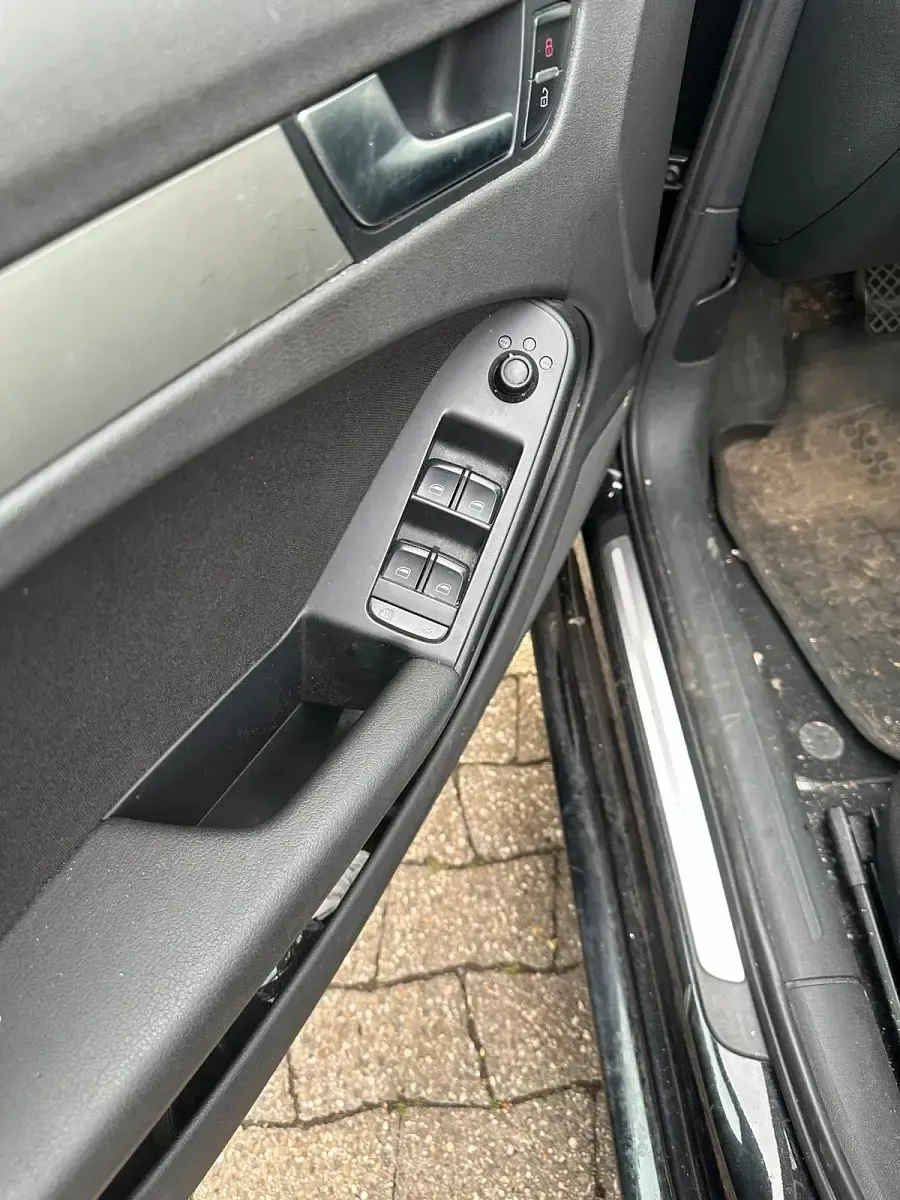 Second-hand Audi A4 160 CP (117 kW) 2009 Negru Break