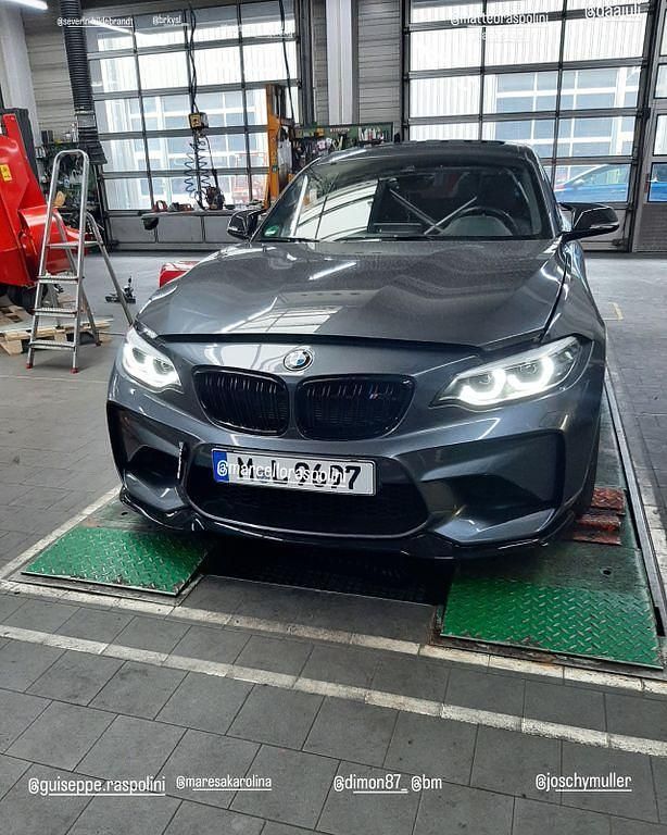 Grau Gebraucht 2018 BMW M2 Sport Line Coupé | 43.000 € (Guter Preis) - Bild 1/4