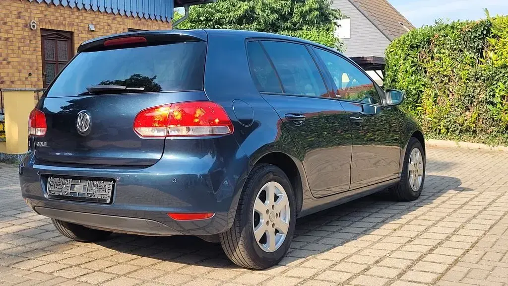 Gebraucht VW Golf VI Style 86 PS (63 kW) 2011 Blau Kleinwagen