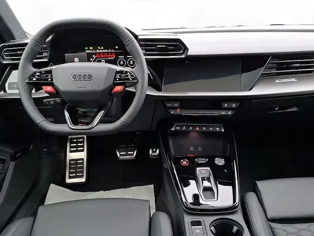 Gebraucht Audi RS3 Sportback Comfort 400 PS (294 kW) 2026 Sepangblau, perleffekt Kleinwagen