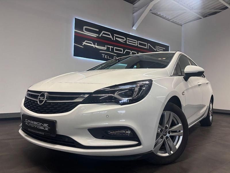 Weiß Gebraucht 2018 Opel Astra Limousine | 6.450 € (Fairer Preis) - Bild 1/4