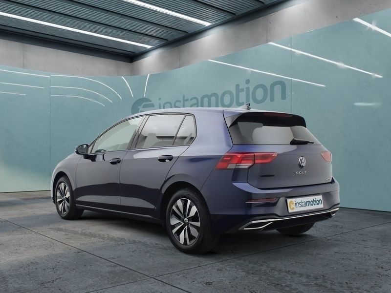 Gebraucht VW Golf VIII Move 131 PS (96 kW) 2023 Blau Limousine