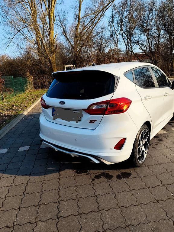 Gebraucht Ford Fiesta ST 200 PS (147 kW) 2019 Weiß Kleinwagen