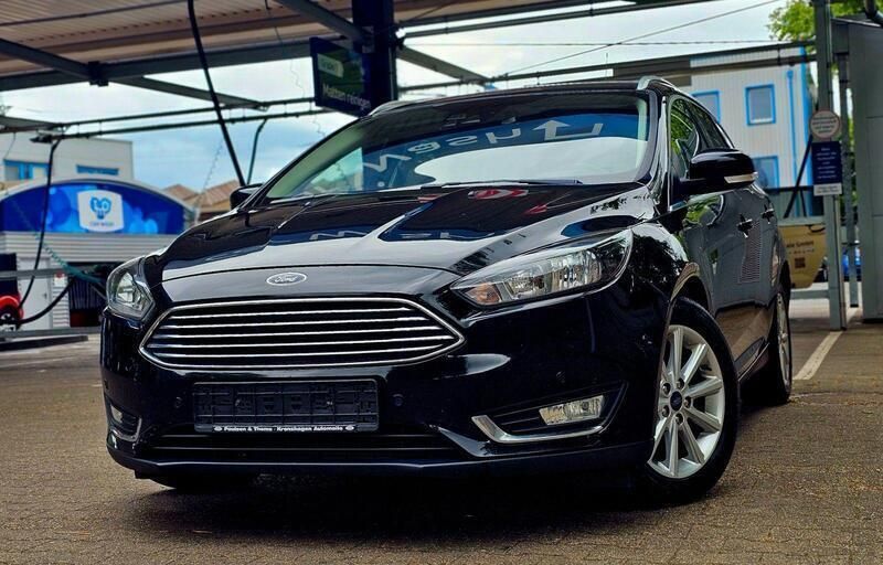Schwarz Gebraucht 2016 Ford Focus Titanium Kombi | 7.900 € (Guter Preis) - Bild 1/4