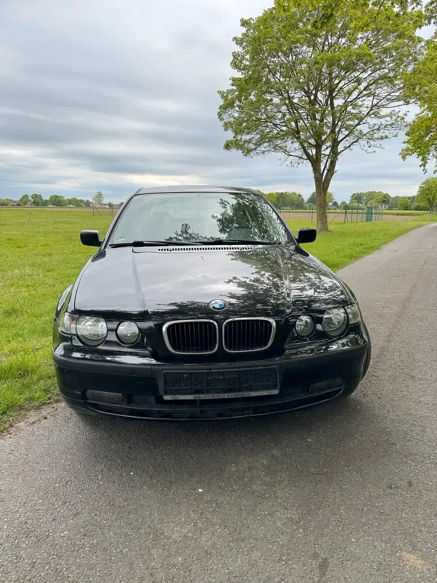 Gebraucht BMW 316 Compact 115 PS (84 kW) 2003 Schwarz Kleinwagen