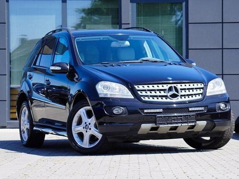 Gebraucht Mercedes ML320 224 PS (164 kW) 2007 Schwarz SUV