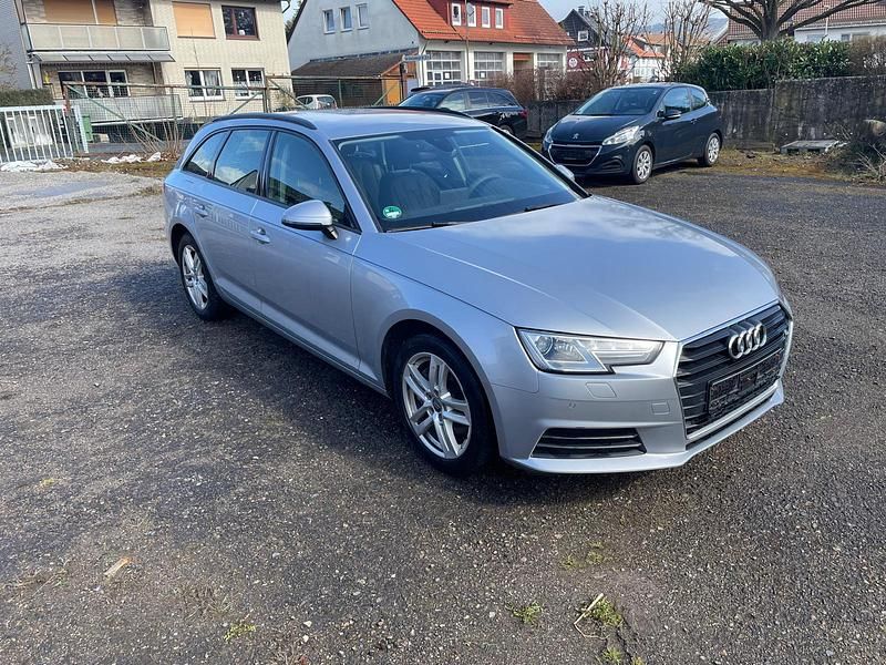 Gebraucht Audi A4 190 PS (139 kW) 2018 Grau Kombi