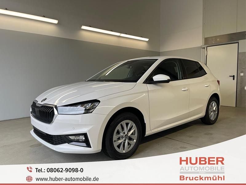 Neu Skoda Fabia Selection 116 PS (85 kW) 2025 [9p9p] candy white [9p9p] candy white Kleinwagen