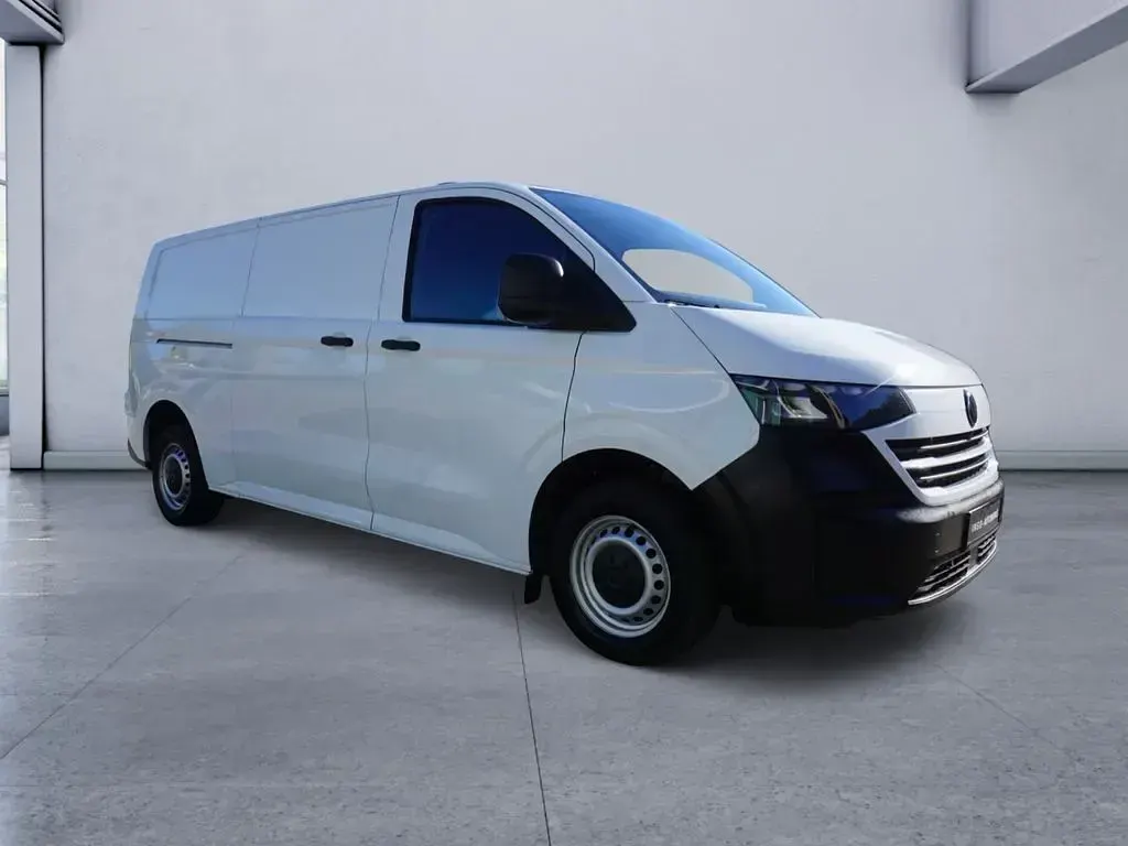 Gebraucht VW T7 110 PS (80 kW) 2025 Weiß Van
