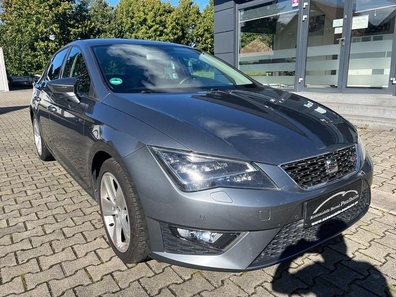 Grau Gebraucht 2014 Seat Leon FR Limousine | 8.500 € (Guter Preis) - Bild 1/4