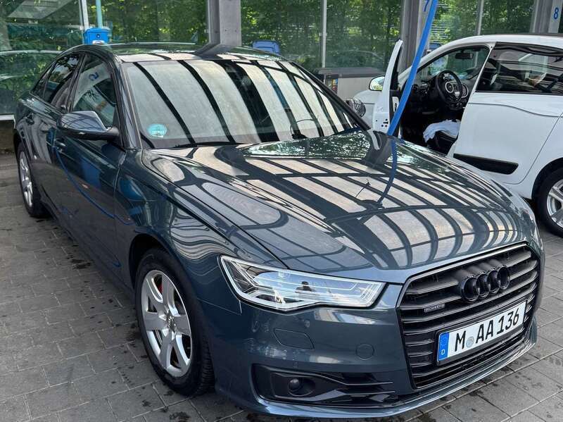 Blau Gebraucht 2015 Audi A6 Limousine | 15.900 € (Guter Preis) - Bild 1/4