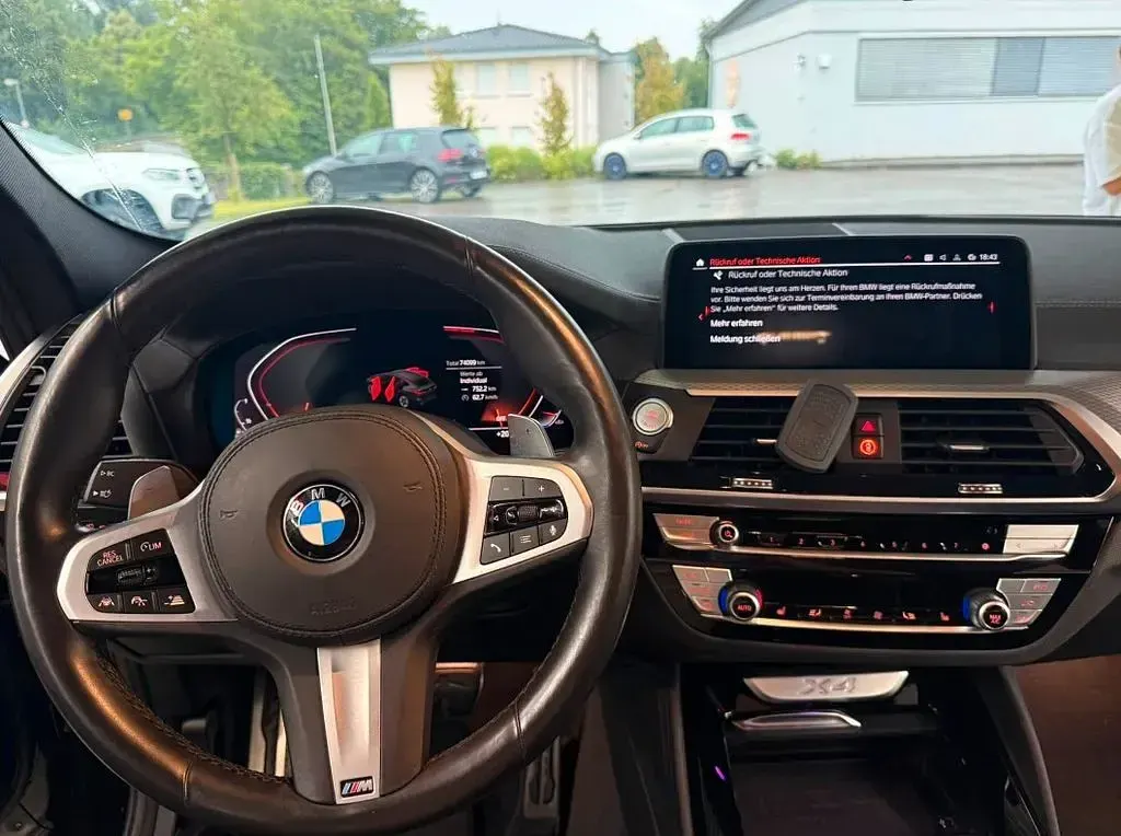 Gebraucht BMW X4 M Sport 190 PS (139 kW) 2020 Schwarz SUV