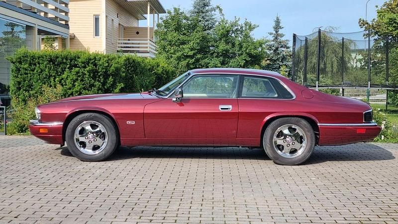 Rot Gebraucht 1995 Jaguar XJS | 25.900 € - Bild 1/4
