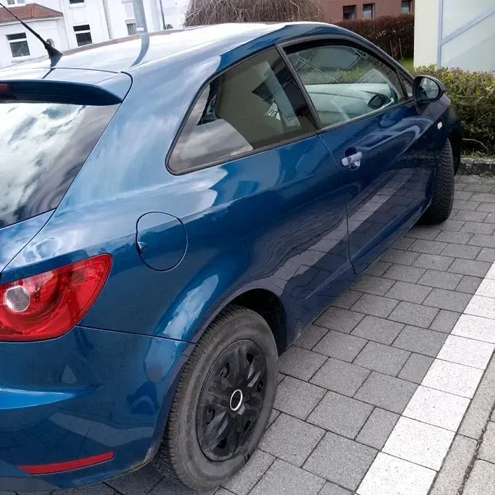 Gebraucht Seat Ibiza 60 PS (44 kW) 2012 Blau Kleinwagen