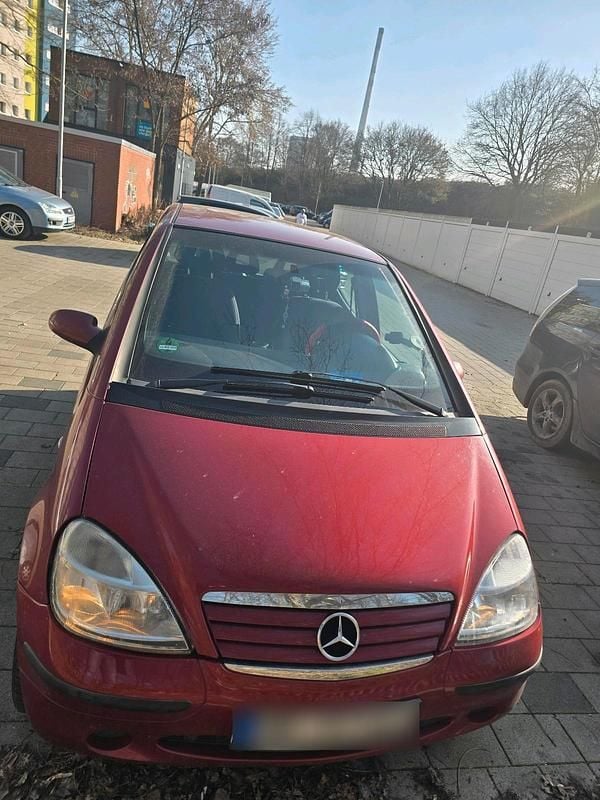 Gebraucht Mercedes A160 102 PS (75 kW) 2000 Rot Kleinwagen