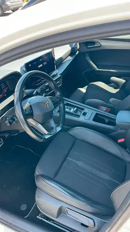 Gebraucht Cupra Leon 204 PS (150 kW) 2022 Weiß Limousine