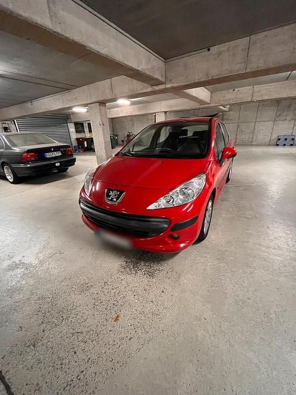 Rot Gebraucht 2007 Peugeot 207 Kleinwagen | 2.850 € - Bild 1/4