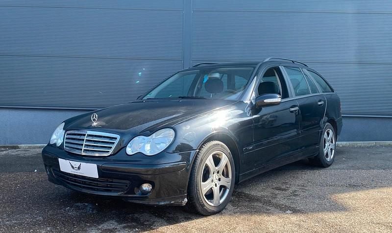 Gebraucht Mercedes C200 122 PS (89 kW) 2005 Schwarz Kombi