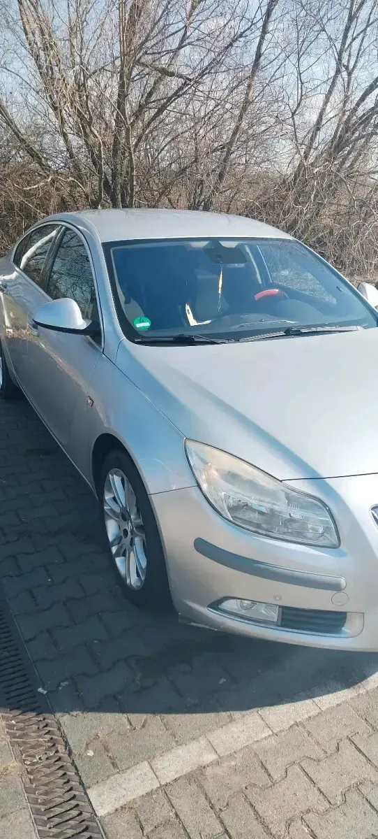 Gebraucht Opel Insignia 140 PS (102 kW) 2008 Silber Limousine