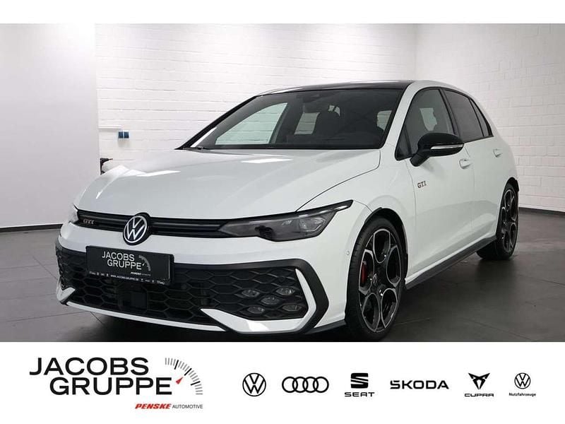 Weiß Gebraucht 2024 VW Golf VIII Style Limousine | 35.880 € (Guter Preis) - Bild 1/4