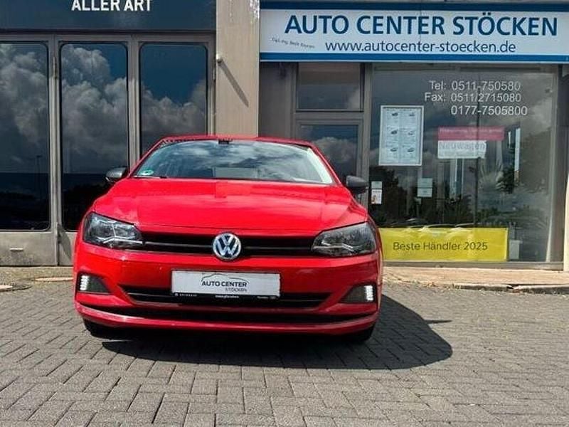 Gebraucht VW Polo Sound 65 PS (47 kW) 2018 Rot Limousine
