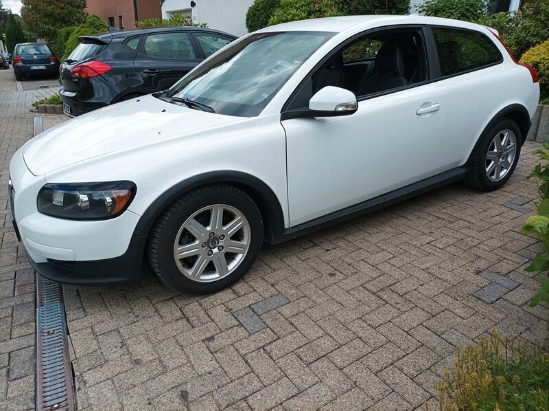 Weiß Gebraucht 2009 Volvo C30 Kleinwagen | 5.000 € (Teuer) - Bild 1/4
