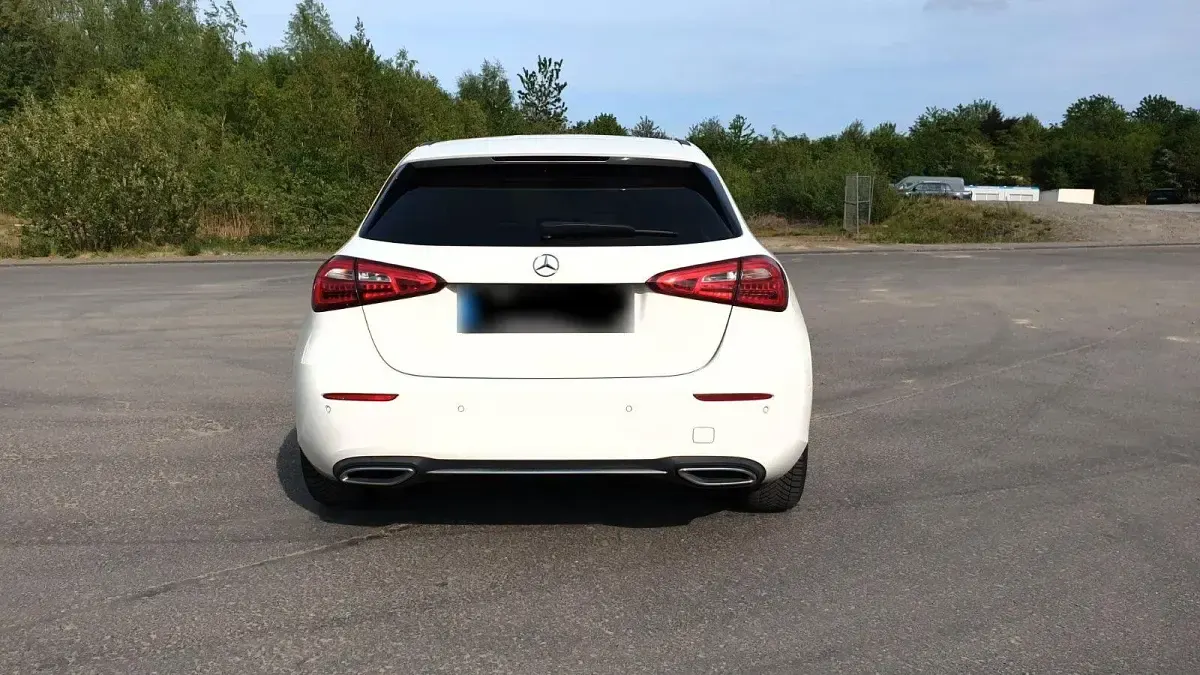 Gebraucht Mercedes A250 224 PS (164 kW) 2018 Weiß Limousine