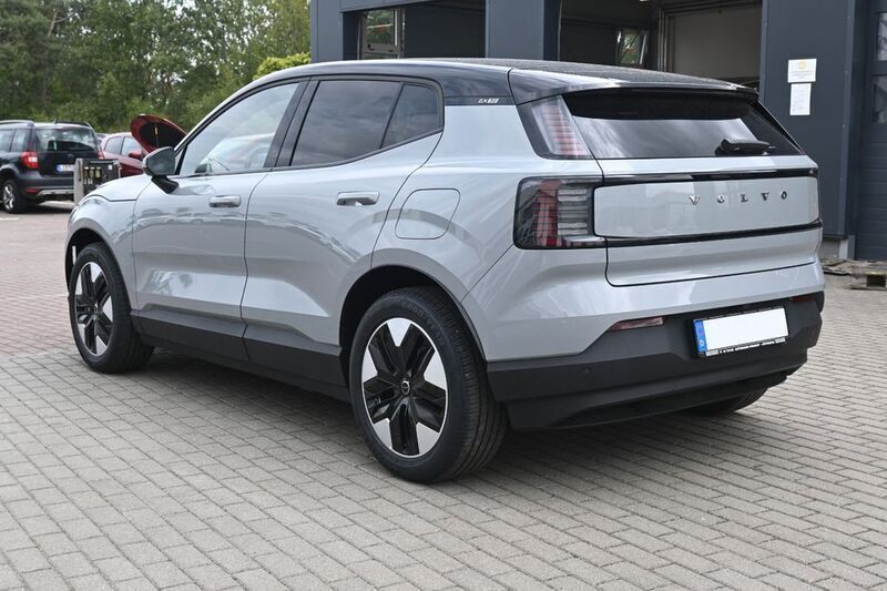 Gebraucht Volvo EX30 Plus 200 kW (272 PS) 2025 Vapour grey SUV