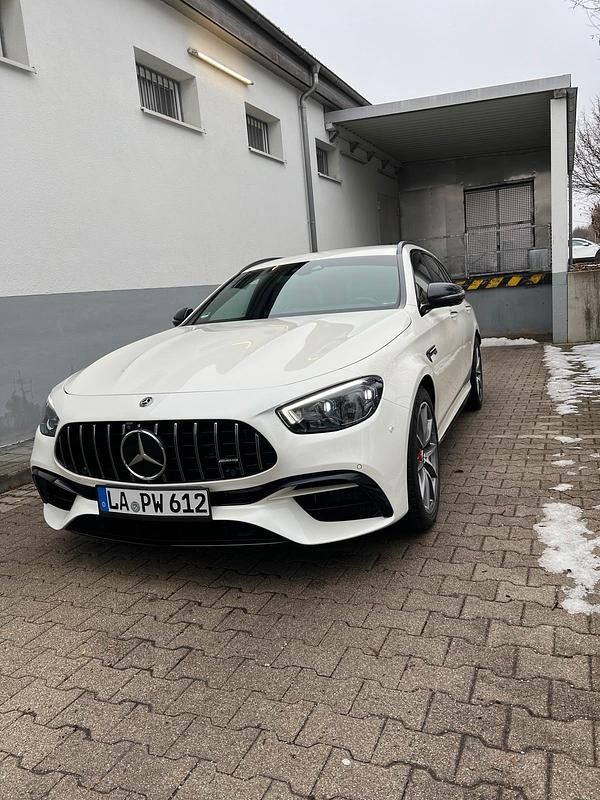 Andere farben Gebraucht 2021 Mercedes E63S AMG AMG Kombi | 73.800 € (Superpreis) - Bild 1/4