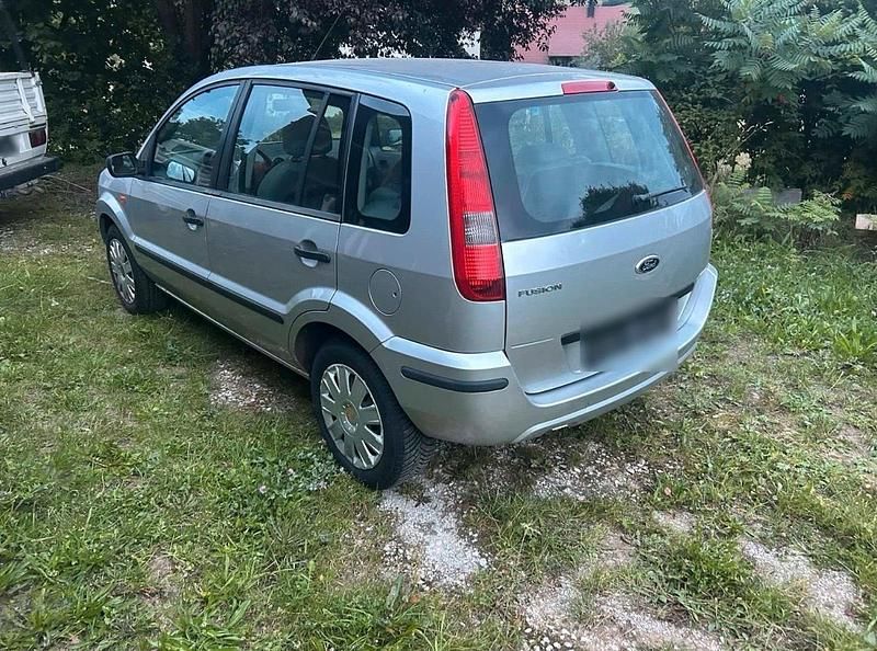 Gebraucht Ford Fusion 80 PS (58 kW) 2005 Grau Kleinwagen