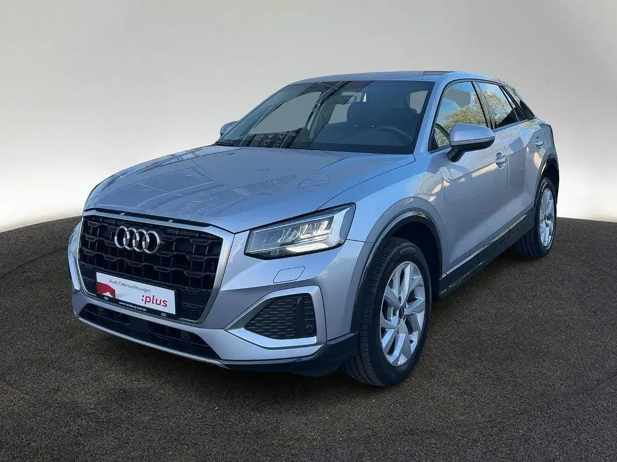 Używany Audi Q2 Advanced 150 KM (110 kW) 2021 Srebrny SUV