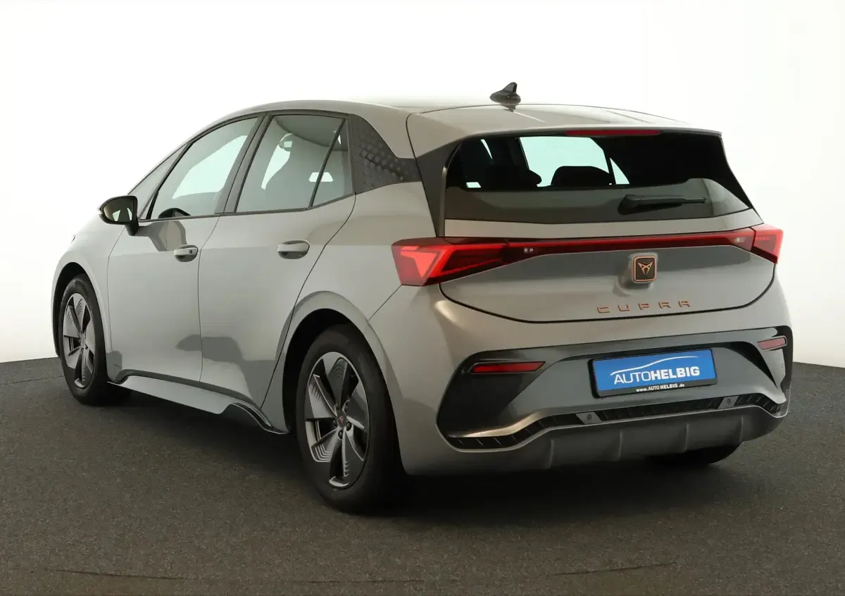 Second-hand Cupra Born 150 kW (204 CP) 2024 Gri Hatchback
