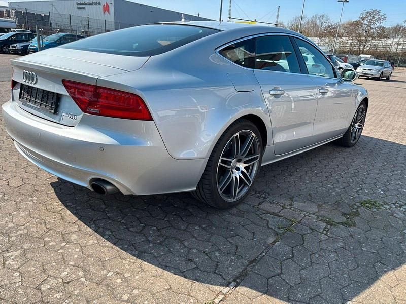 Gebraucht Audi A7 Sportback Ambiente 310 PS (228 kW) 2013 Silber Kleinwagen