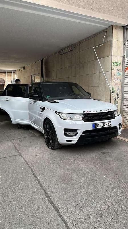Gebraucht 2016 Land Rover Range Rover Sport SE SUV | 26.000 € (Teuer) - Bild 1/4